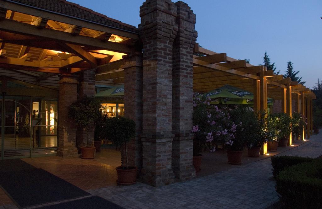 Thermal Hotel Harkány Exterior photo